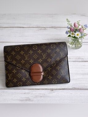Louis Vuitton VTG Ranelagh Monogram Envelope Clutch Evening Bag with COA 11x8x2”